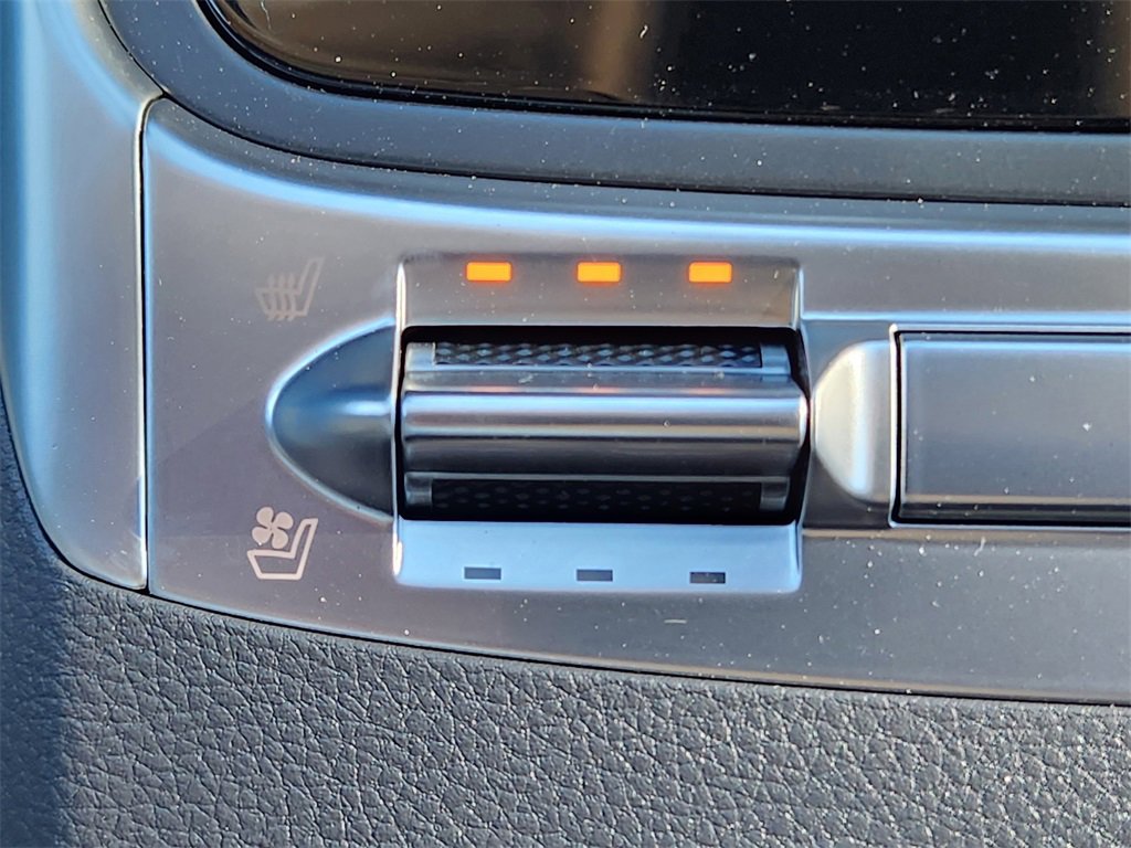 New 2026 Kia Carnival SX image 16