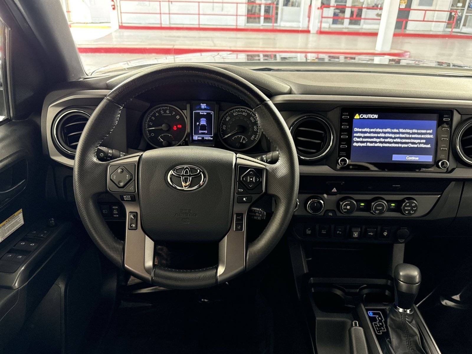 Used 2020 Toyota Tacoma TRD Off-Road w/ Technology Package AWD/4WD image 16