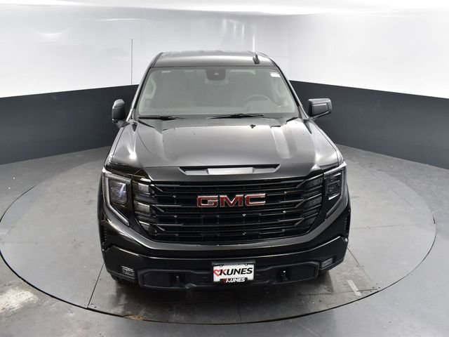 Used 2025 GMC Sierra 1500 Elevation w/ Preferred Package image 40