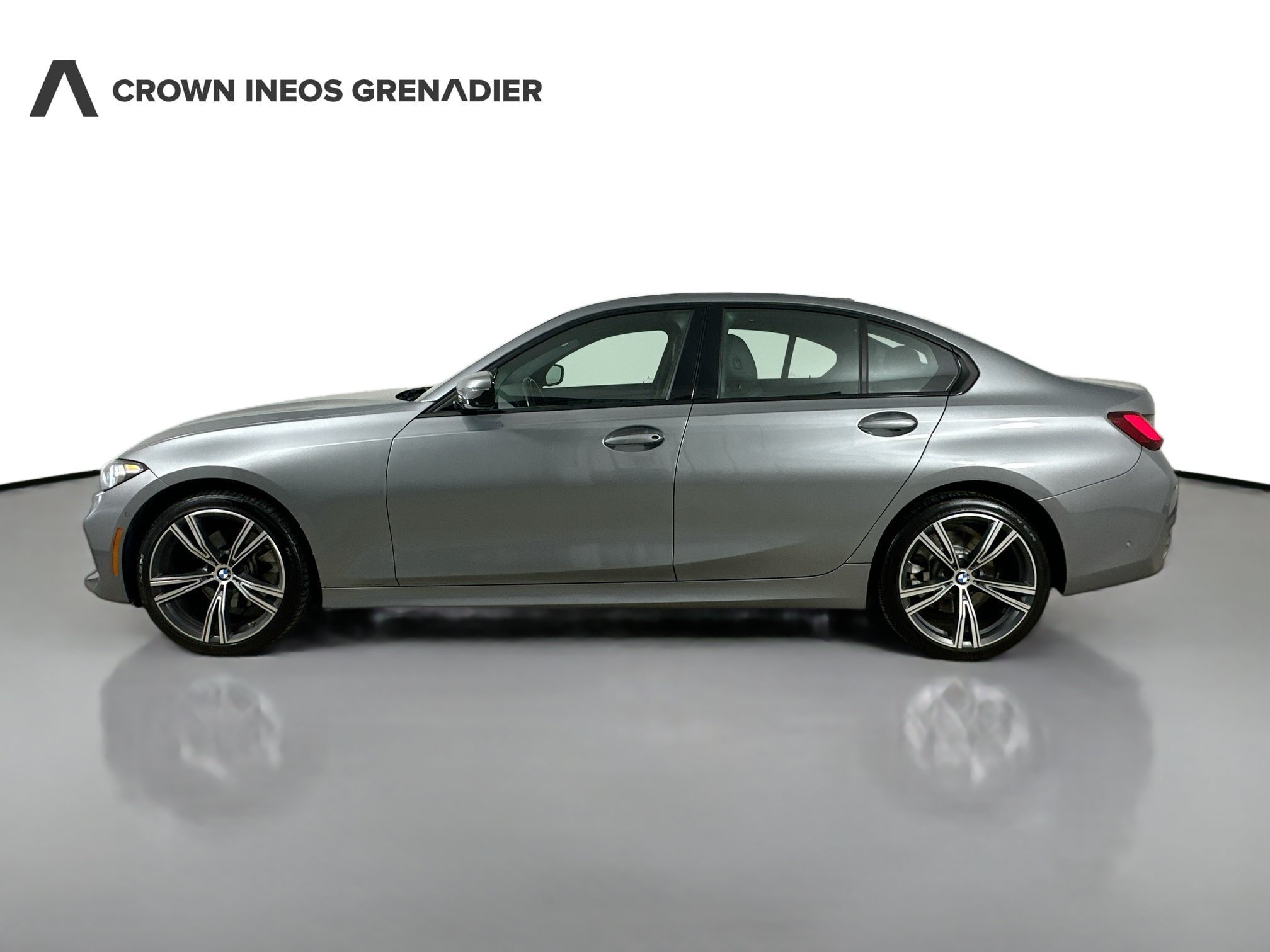 Used 2023 BMW 330i xDrive Sedan w/ Premium Package AWD/4WD image 8