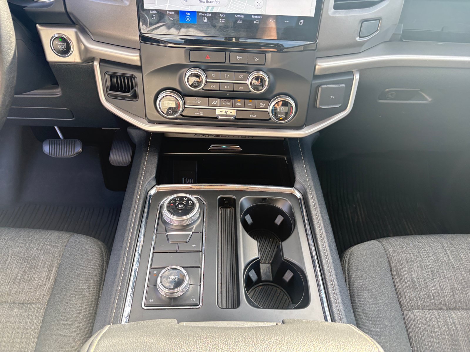 Used 2022 Ford Expedition XLT AWD/4WD image 18