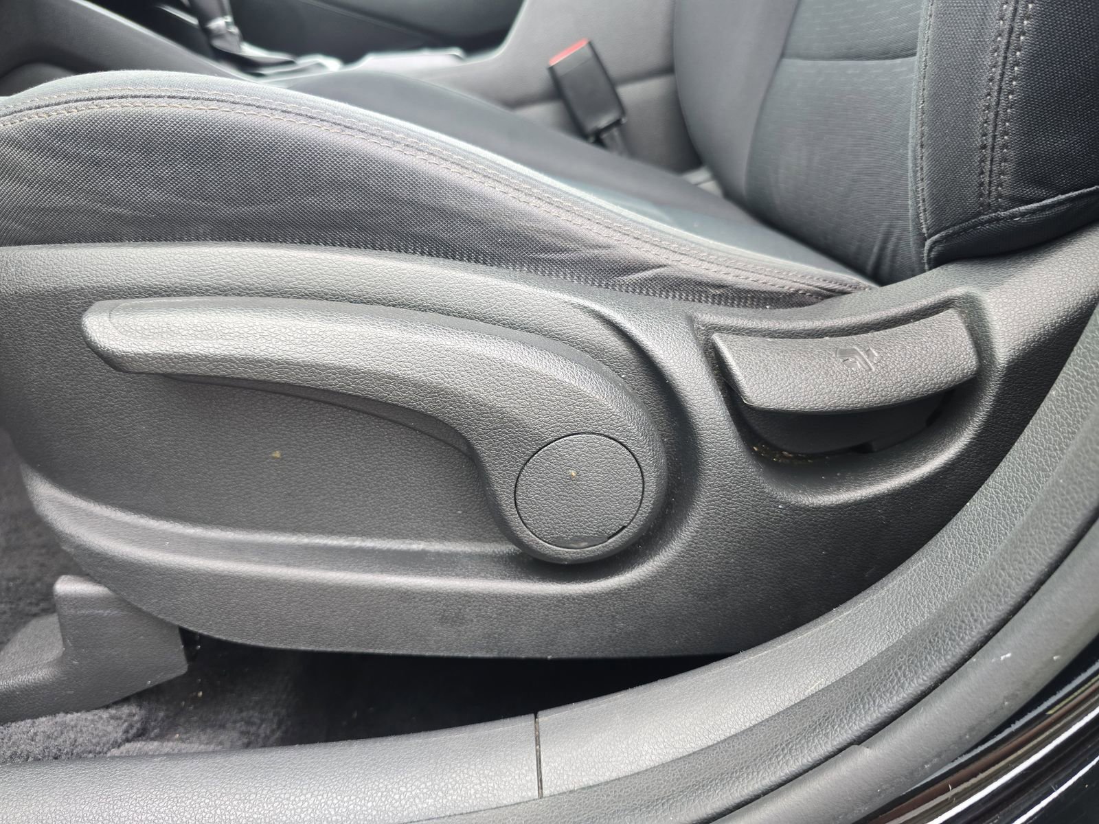 Used 2019 Hyundai Tucson SE image 15