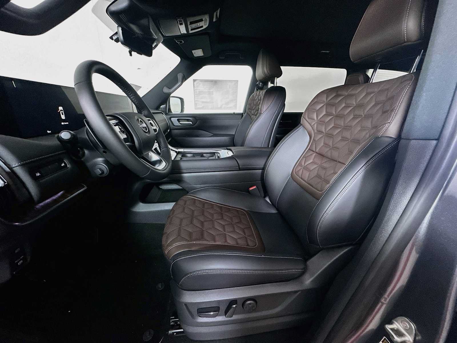New 2026 Nissan Armada Platinum AWD/4WD image 4