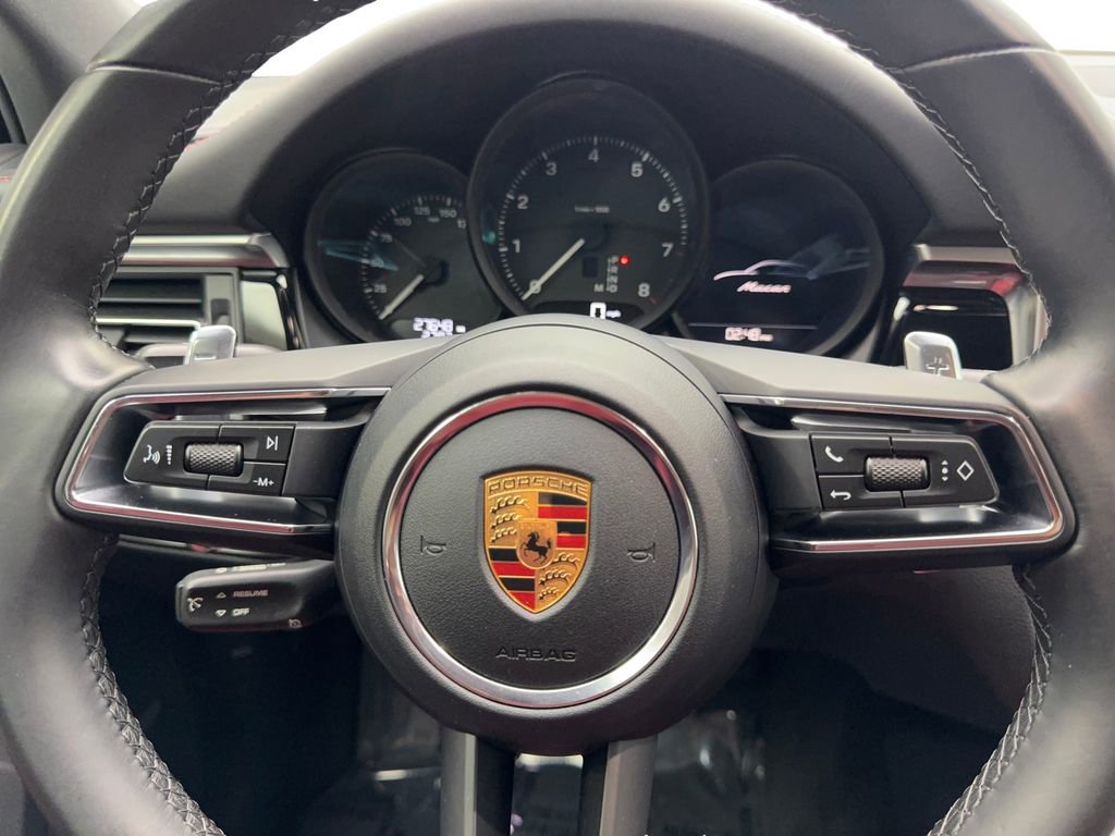 Used 2022 Porsche Macan image 56
