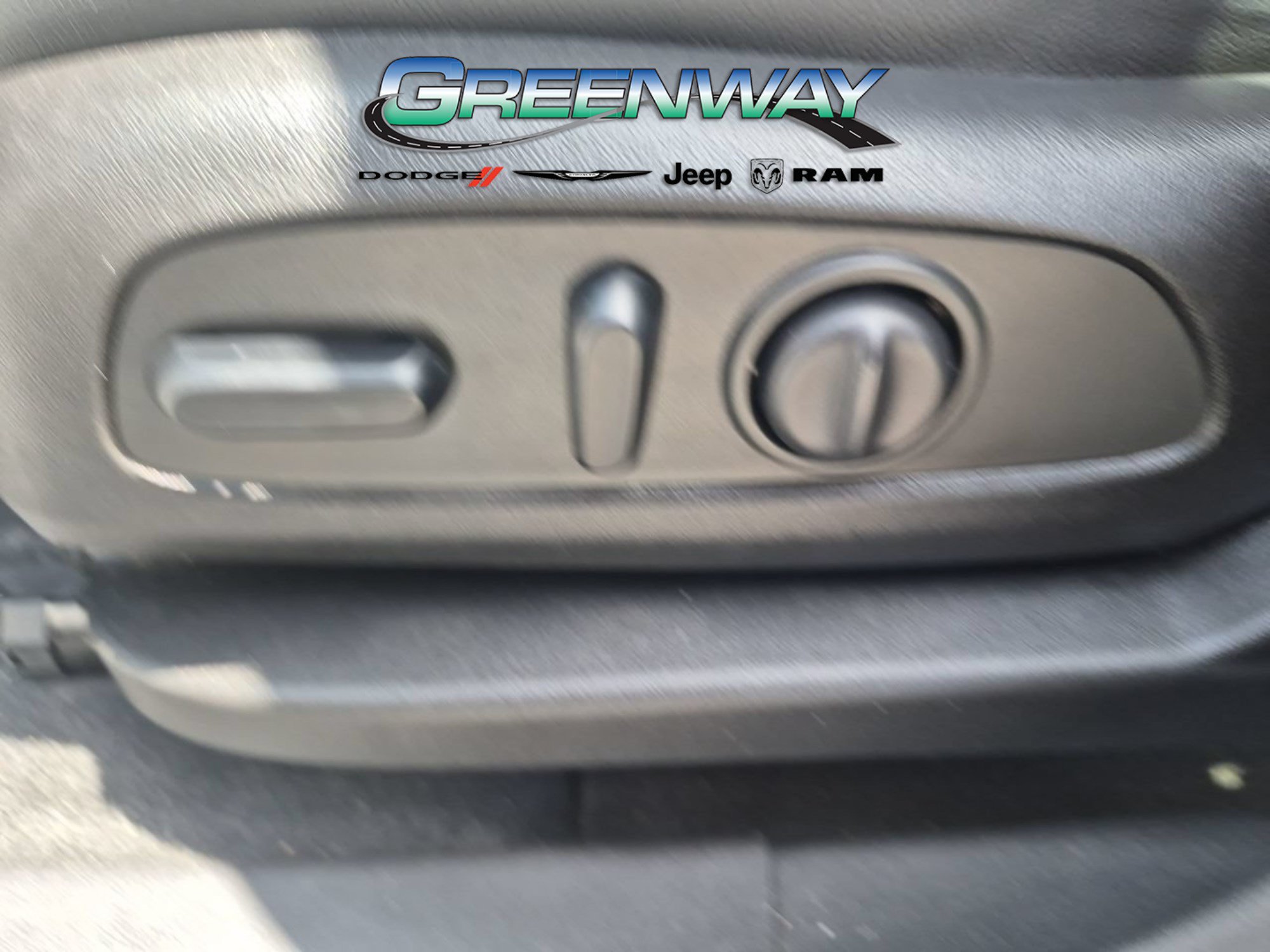 Used 2019 GMC Terrain SLT w/ Preferred Package FWD image 16