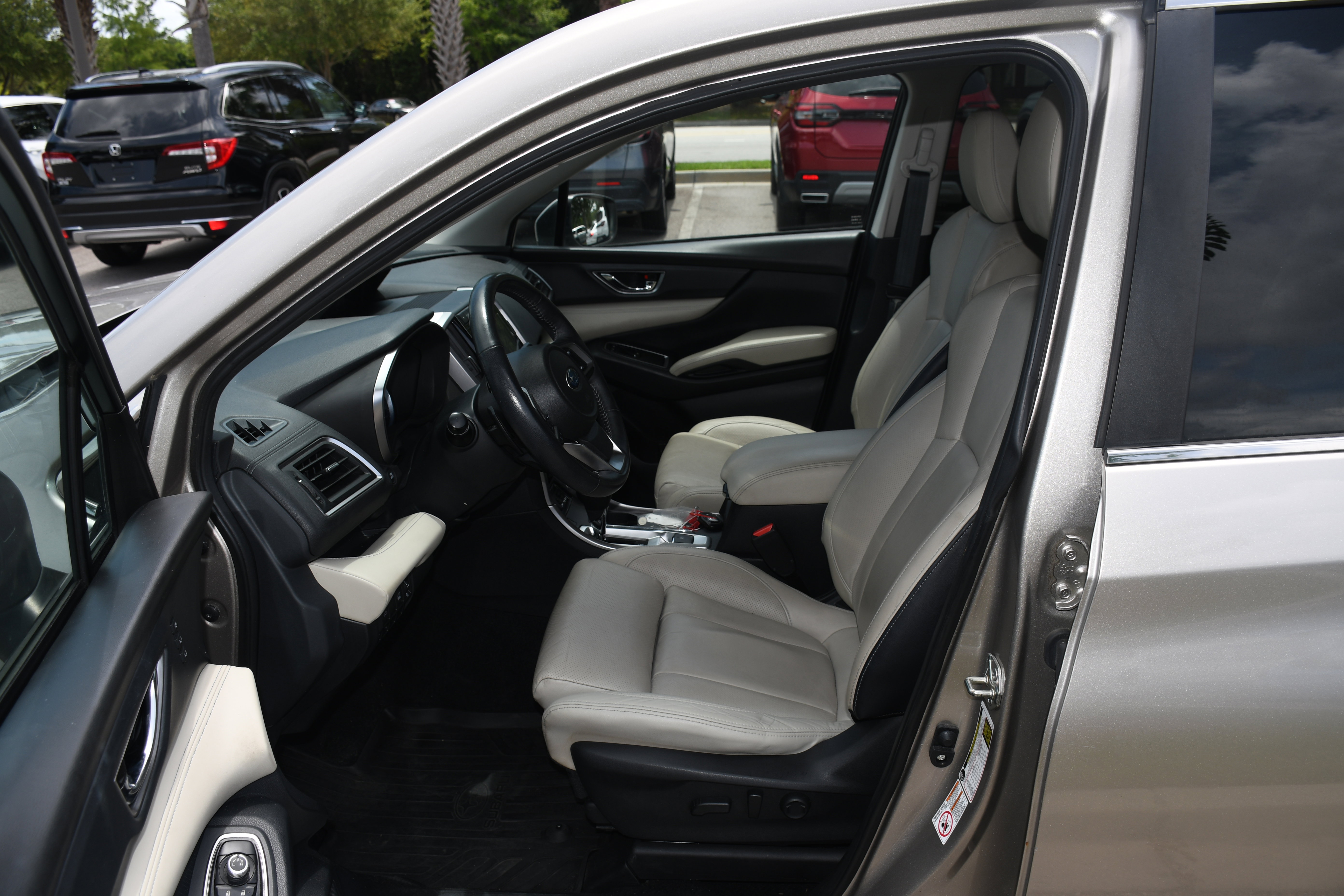 Used 2019 Subaru Ascent Limited AWD/4WD image 7