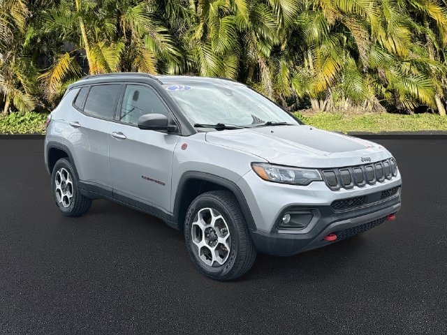 Used 2022 Jeep Compass Trailhawk w/ Trailhawk Convenience Group AWD/4WD image 2
