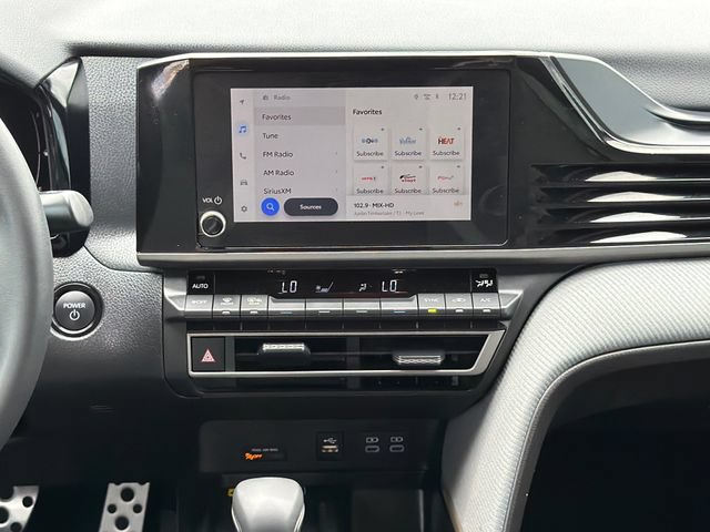 Used 2026 Toyota Camry SE w/ Convenience Package FWD image 12
