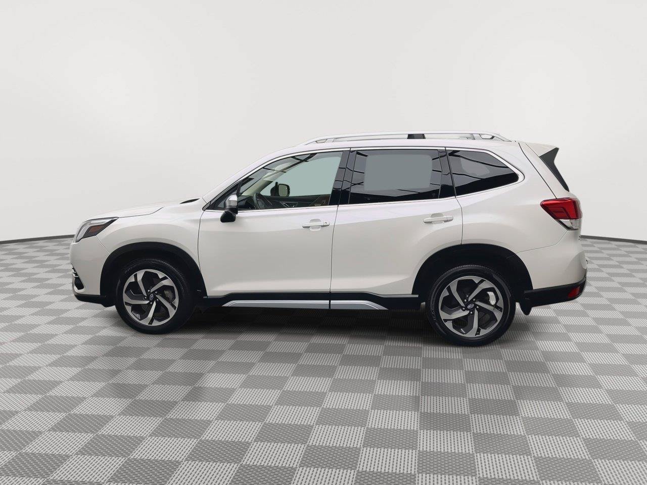 Used 2022 Subaru Forester Touring w/ Popular Package #3 AWD/4WD image 38