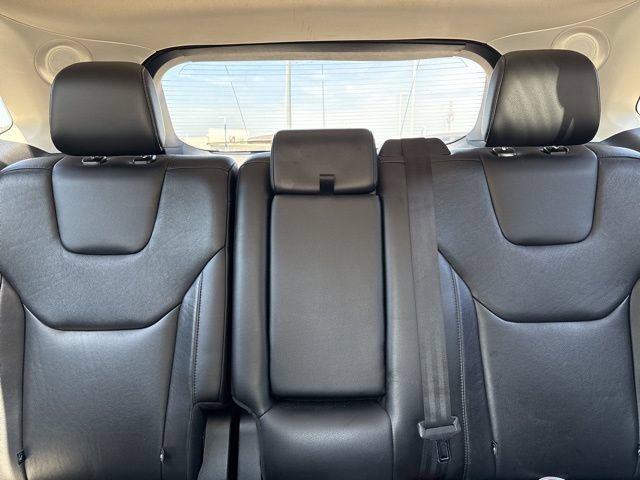 Used 2020 Ford Edge Titanium FWD image 11