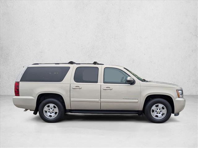 Used 2008 Chevrolet Suburban LT image 4