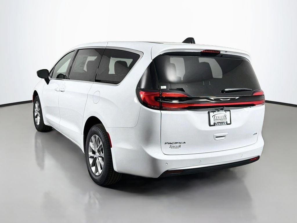 New 2027 Chrysler Pacifica Select AWD/4WD image 5