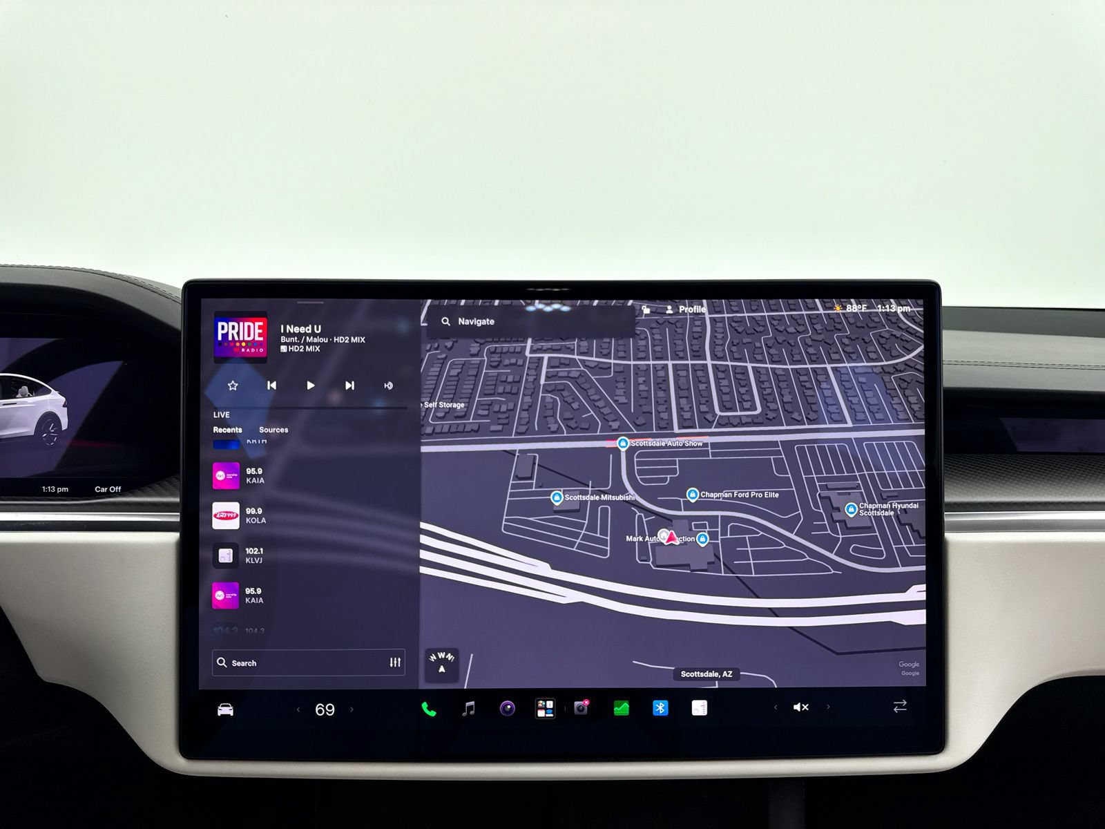 Used 2022 Tesla Model X Plaid AWD/4WD image 4