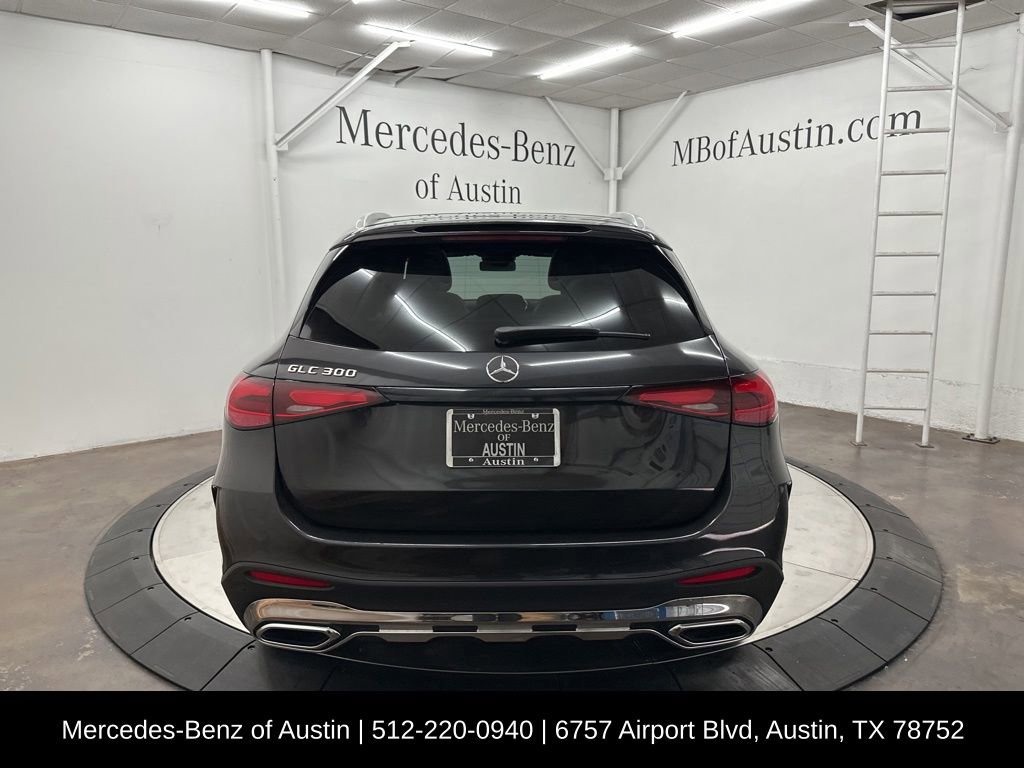 Certified 2025 Mercedes-Benz GLC 300 image 7