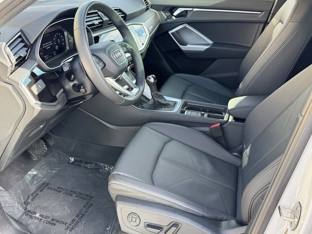 Certified 2025 Audi Q3 2.0T Premium Plus w/ Premium Plus Package image 23