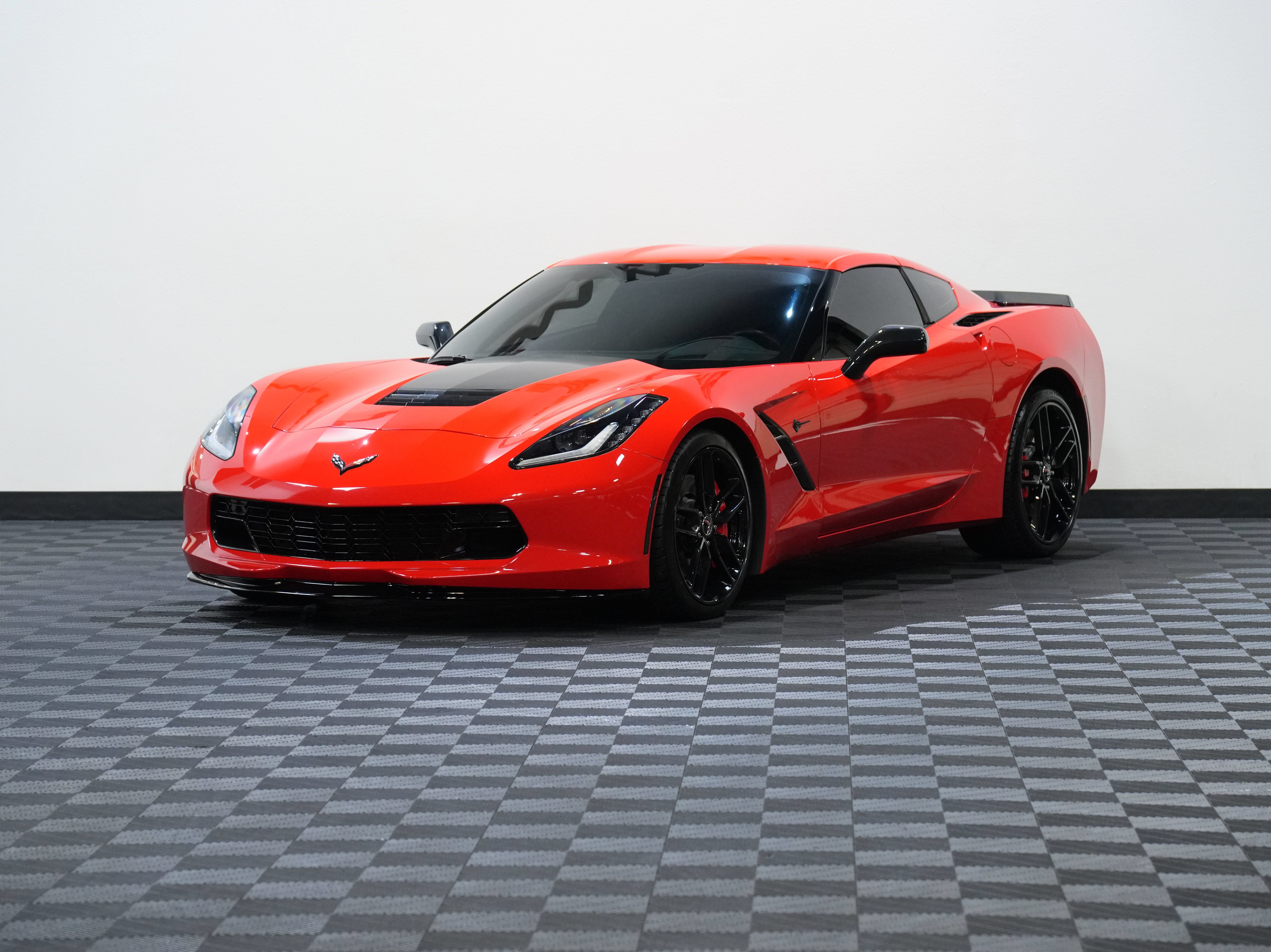 Used 2014 Chevrolet Corvette Stingray Coupe w/ 2LT Preferred Equipment Group RWD image 3