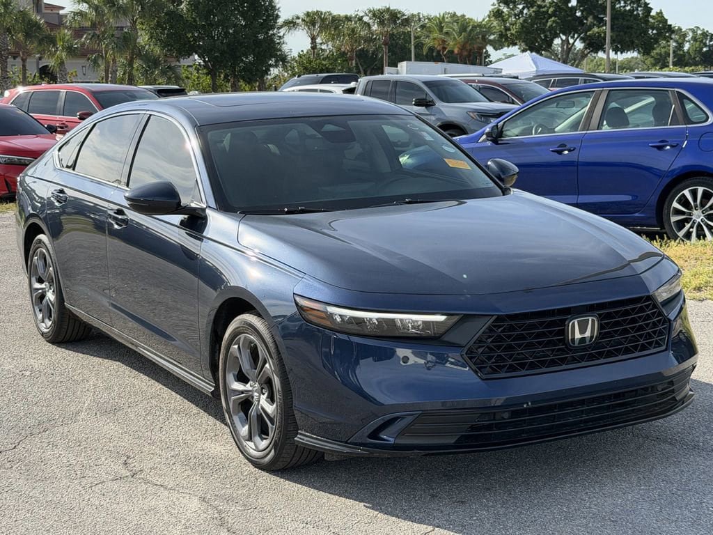 Used 2024 Honda Accord EX-L image 2