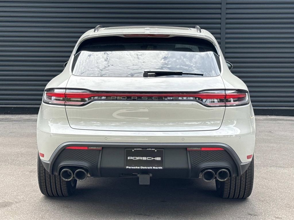 Certified 2025 Porsche Macan Turbo AWD/4WD image 25
