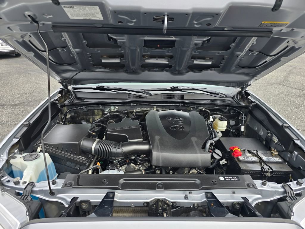 Used 2019 Toyota Tacoma TRD Sport w/ Technology Package image 27