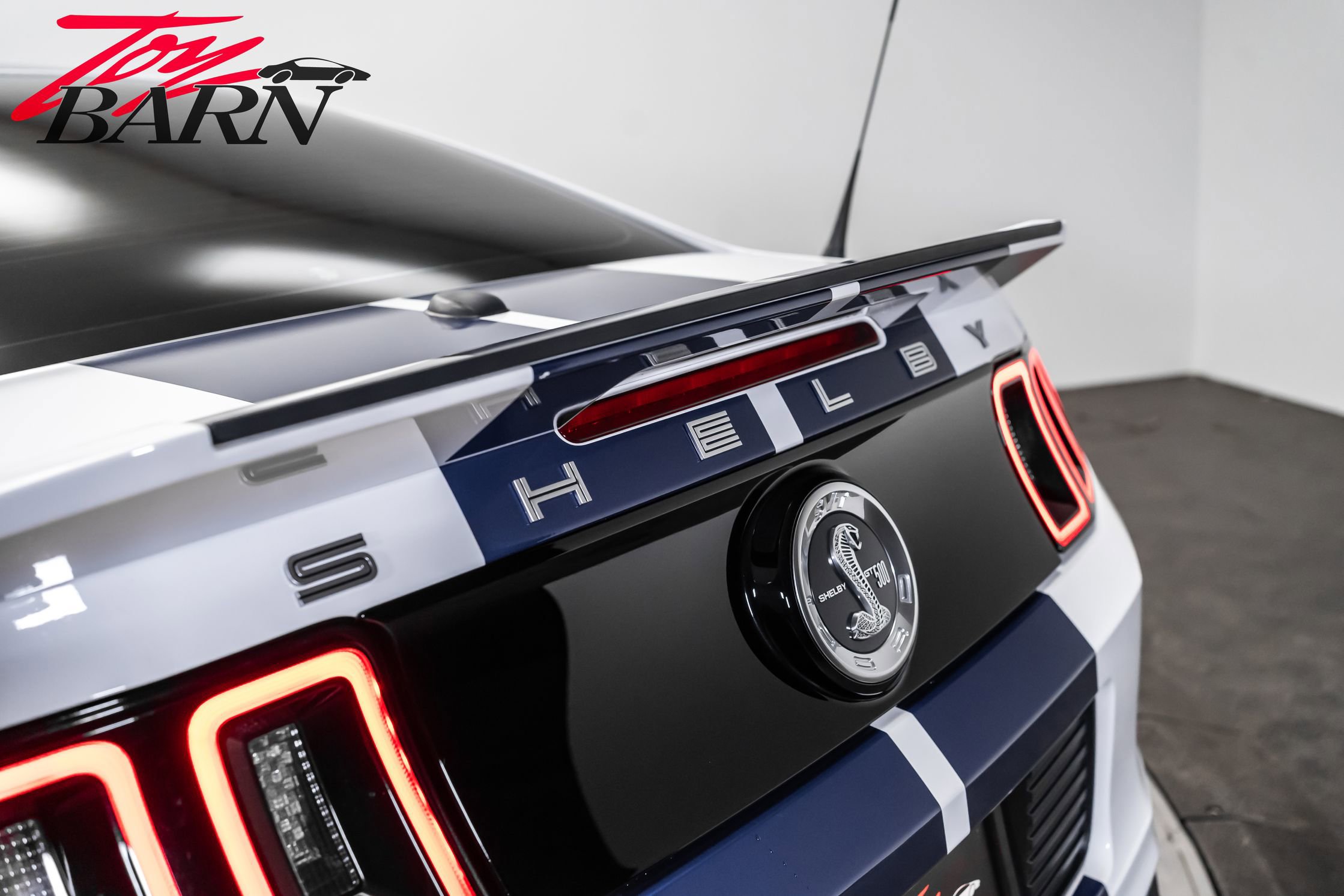 Used 2014 Ford Mustang Shelby GT500 w/ Equipment Group 821A image 12