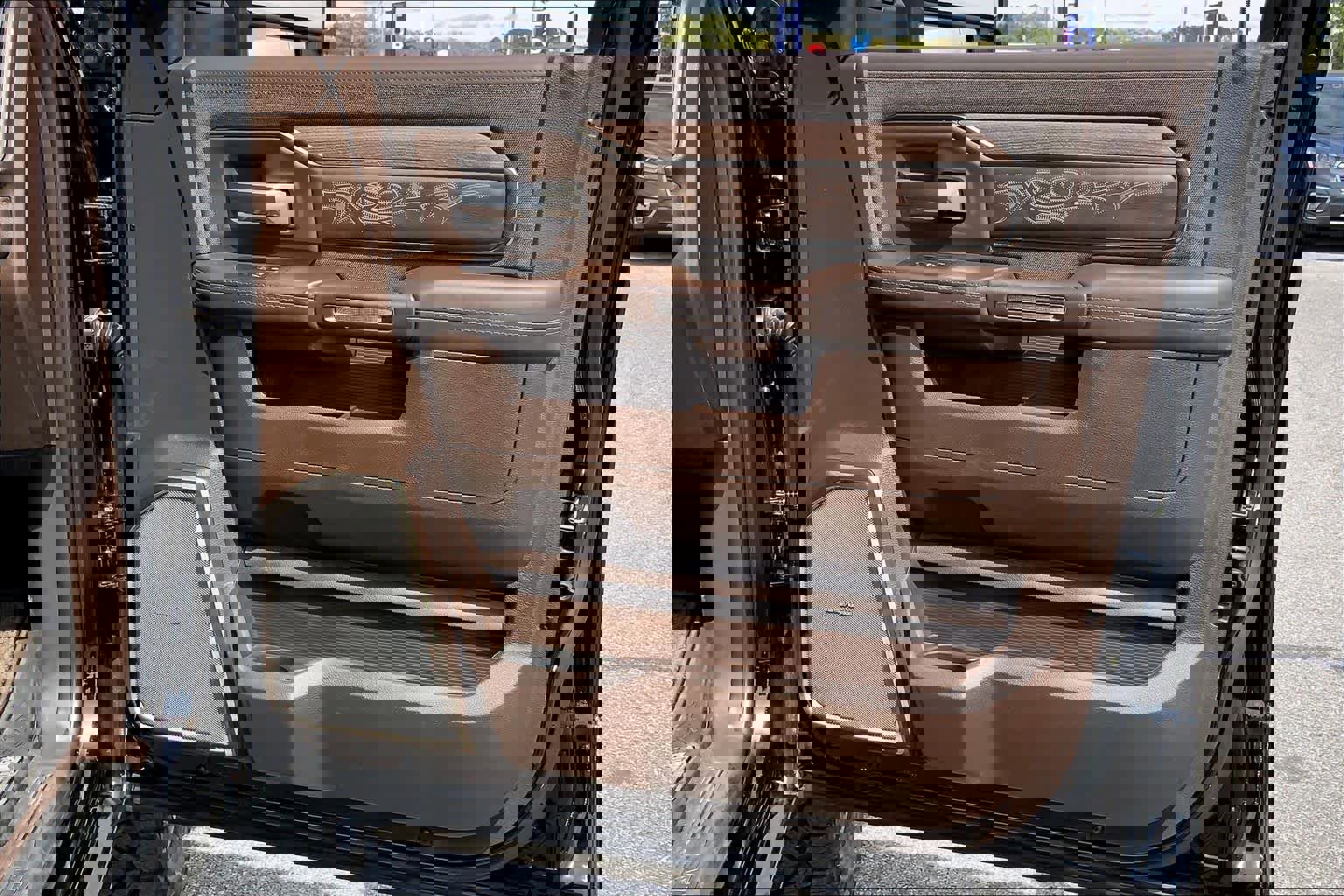 Used 2025 RAM 2500 Limited image 23