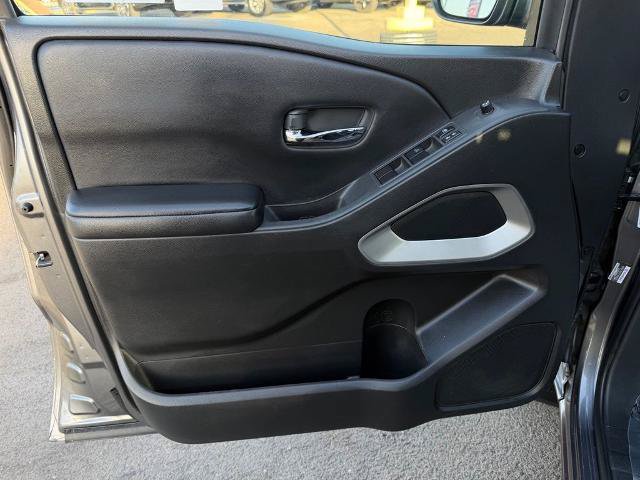 Certified 2025 Nissan Frontier SV RWD image 18