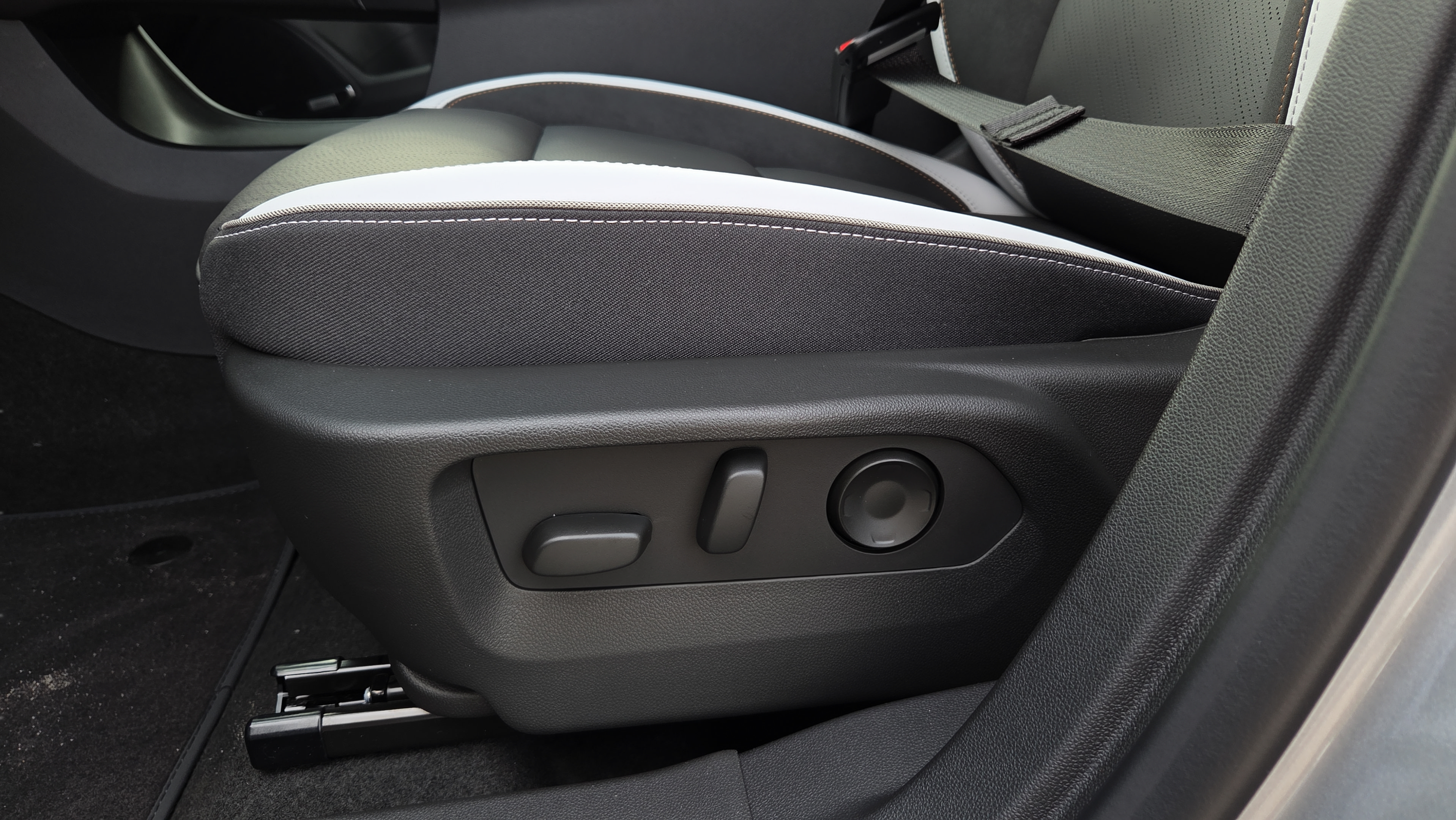 New 2026 Buick Envision Sport Touring AWD/4WD image 17