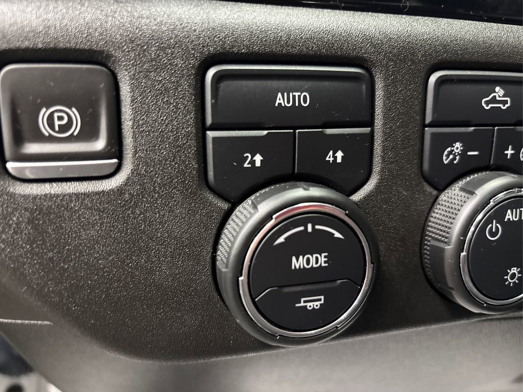 Used 2023 Chevrolet Silverado 1500 LT image 34