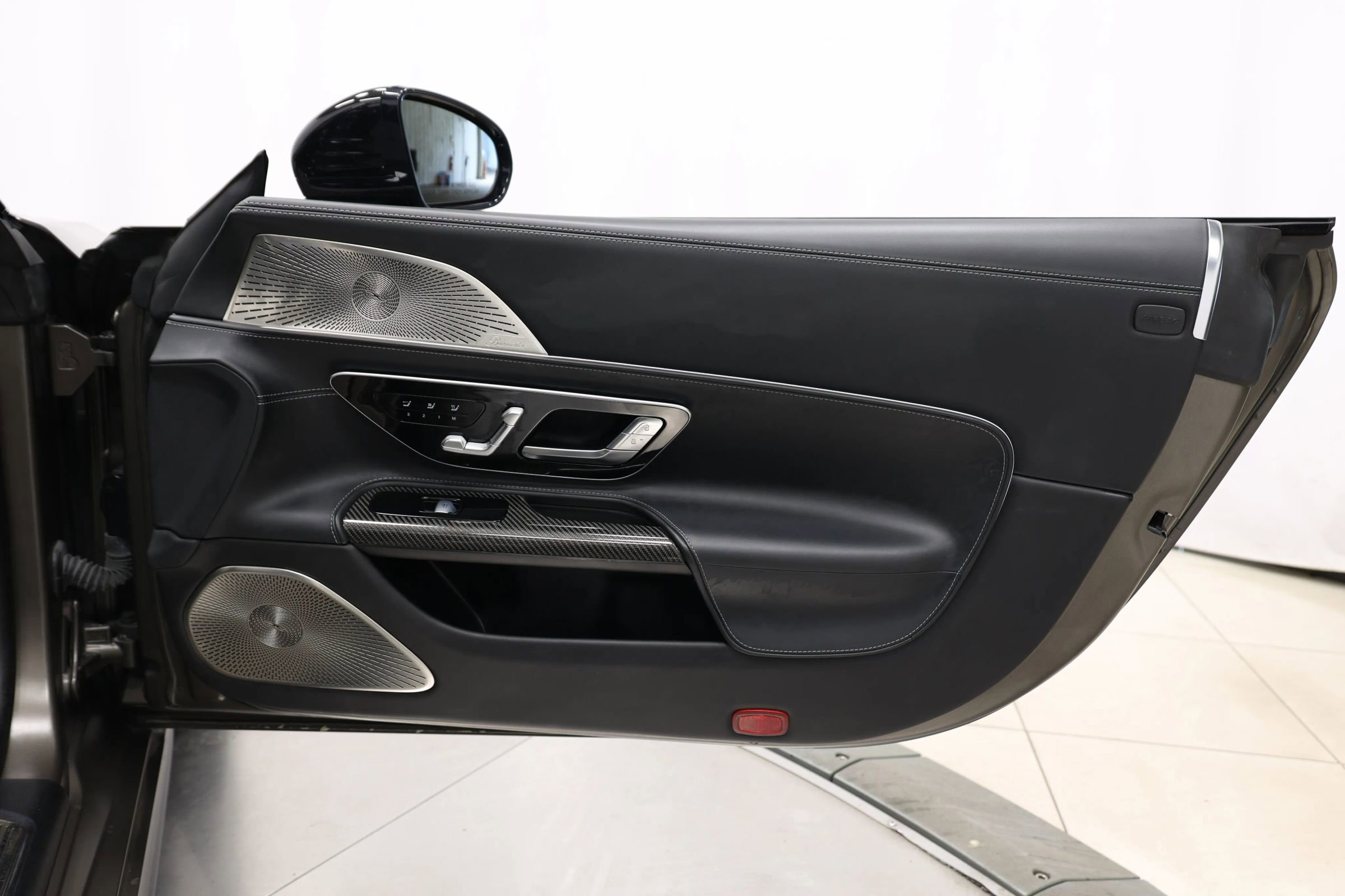 Used 2022 Mercedes-Benz SL 63 AMG 4MATIC image 71