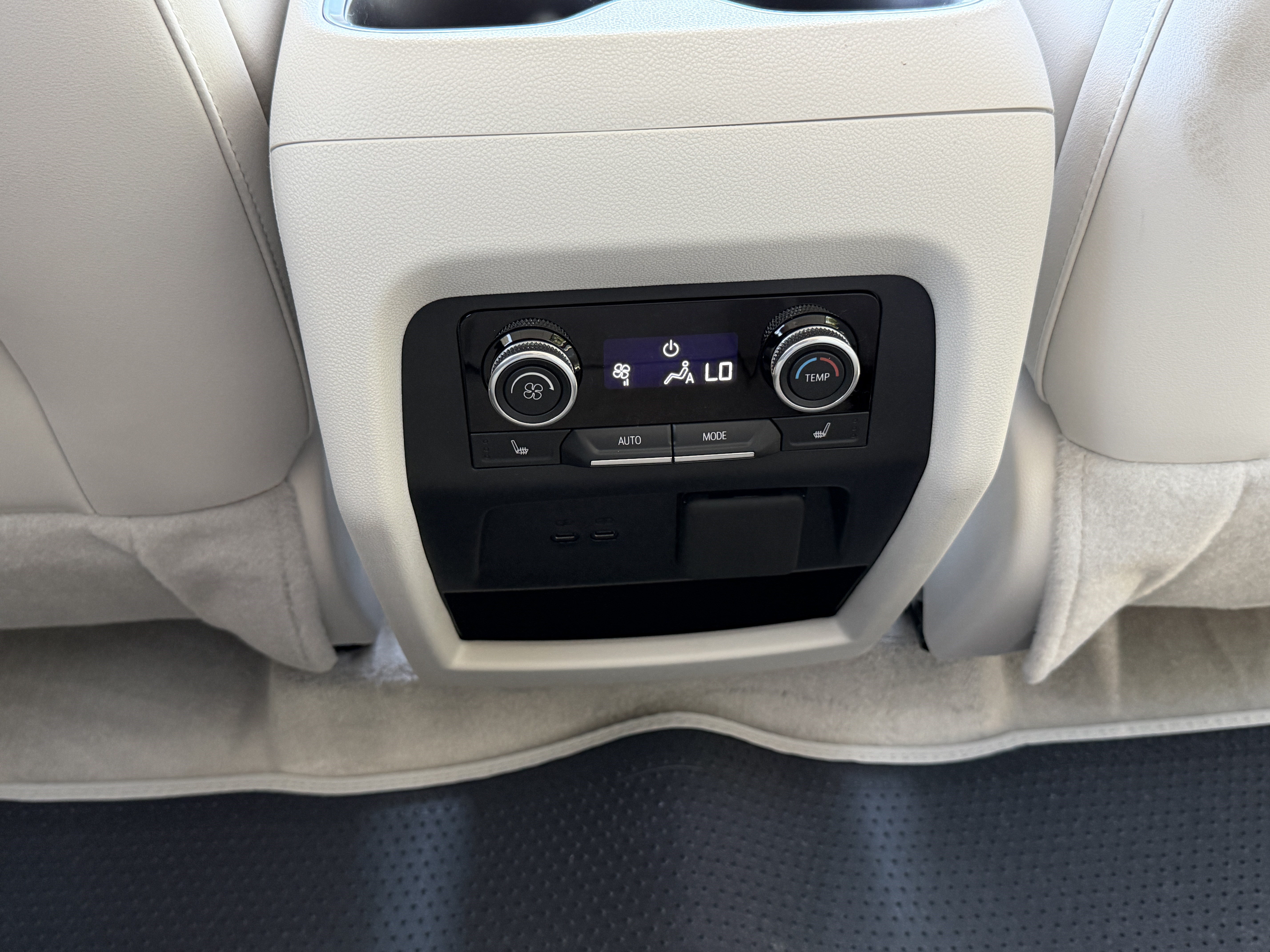 New 2026 Buick Enclave Avenir w/ Super Cruise Package FWD image 29