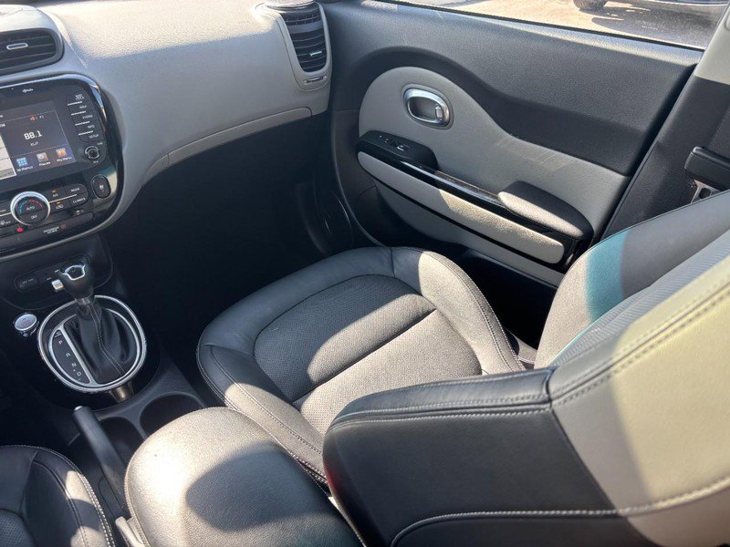 Used 2017 Kia Soul + w/ Primo Package image 13