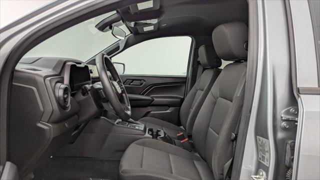 Used 2023 Chevrolet Colorado W/T RWD image 14