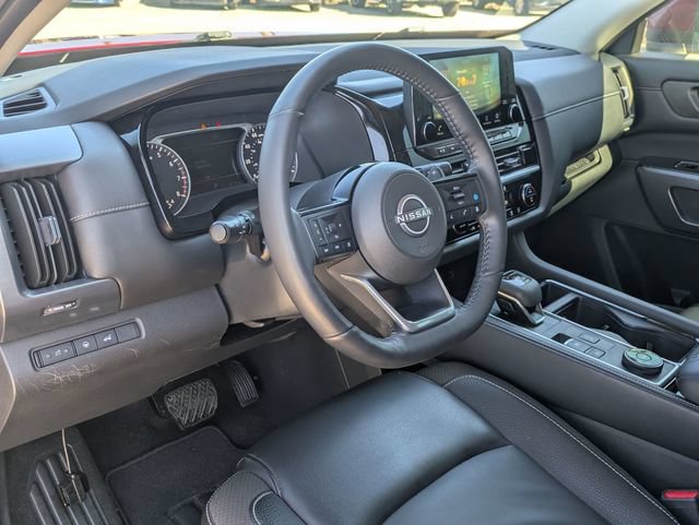 Used 2024 Nissan Pathfinder SL AWD/4WD image 33