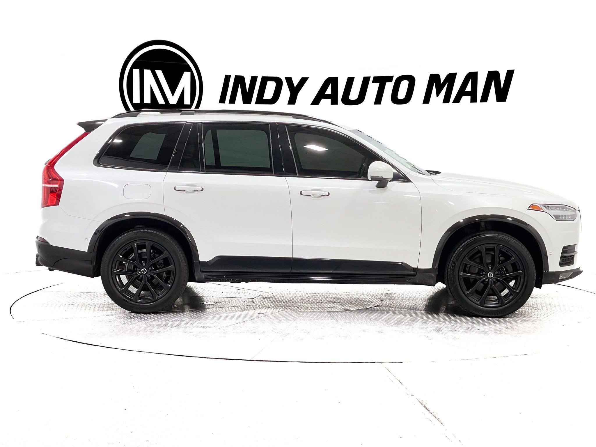 Used 2018 Volvo XC90 T5 Momentum w/ Convenience Package FWD image 3
