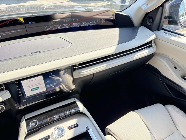 New 2026 Lincoln Navigator L Premier AWD/4WD image 14