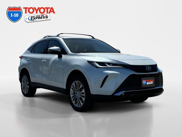Certified 2024 Toyota Venza XLE AWD/4WD image 7