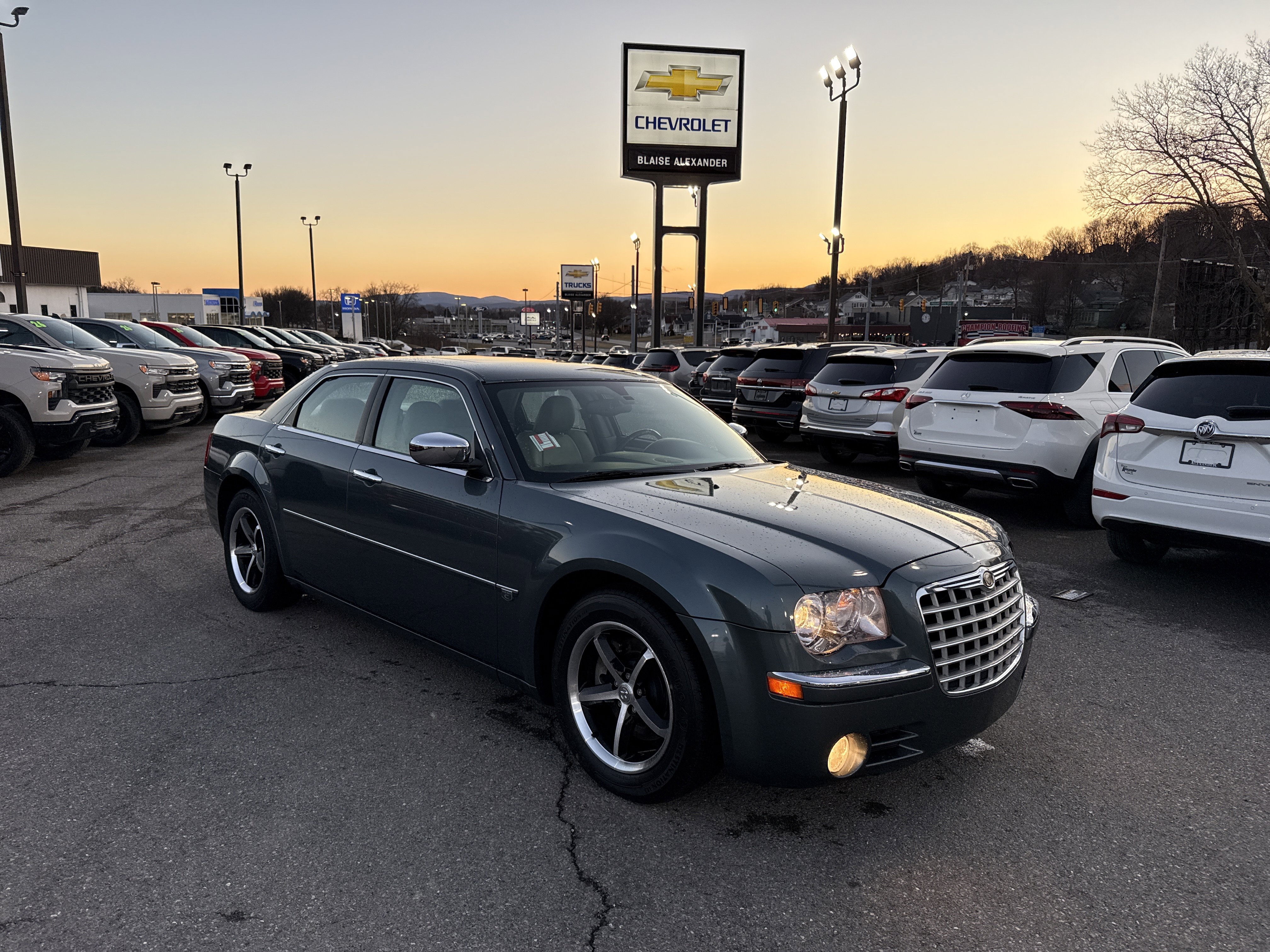 Used 2005 Chrysler 300 C w/ Protection Group II