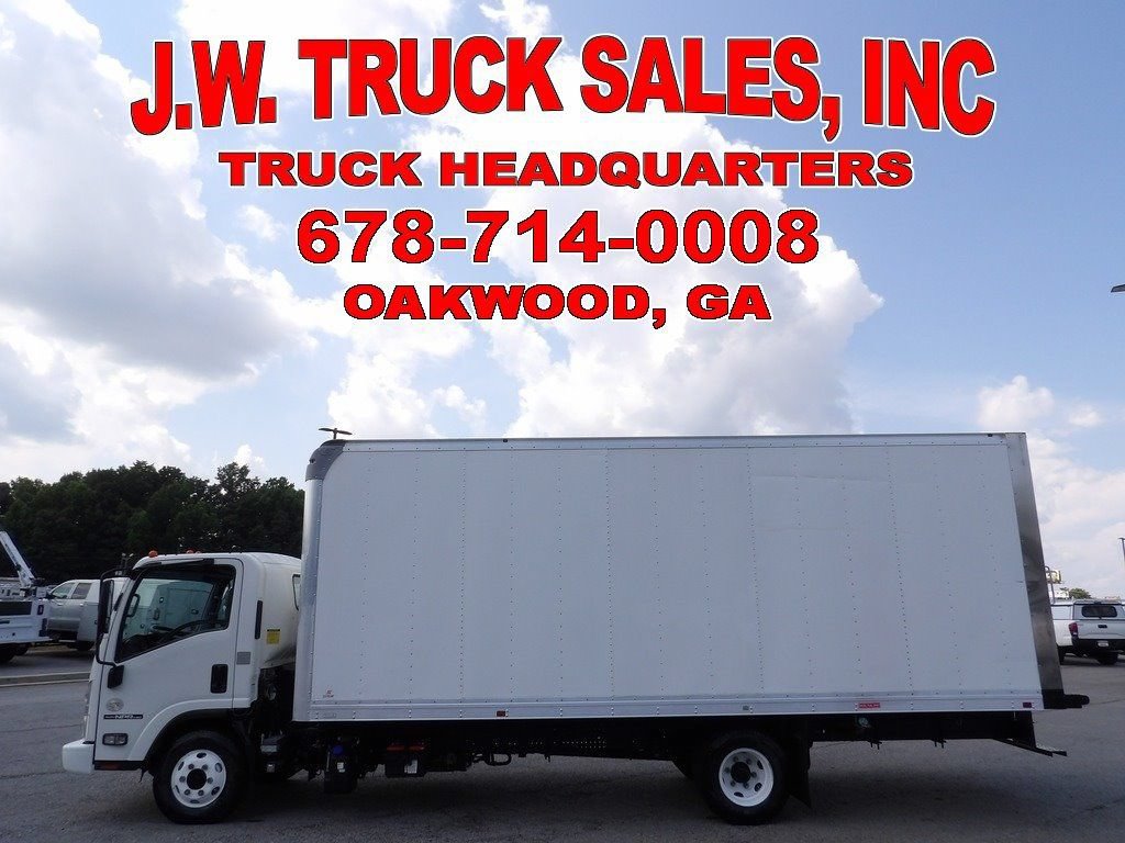 Used 2021 Isuzu NPR RWD image 2