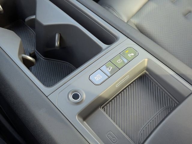 Used 2025 Kia EV9 Wind image 30