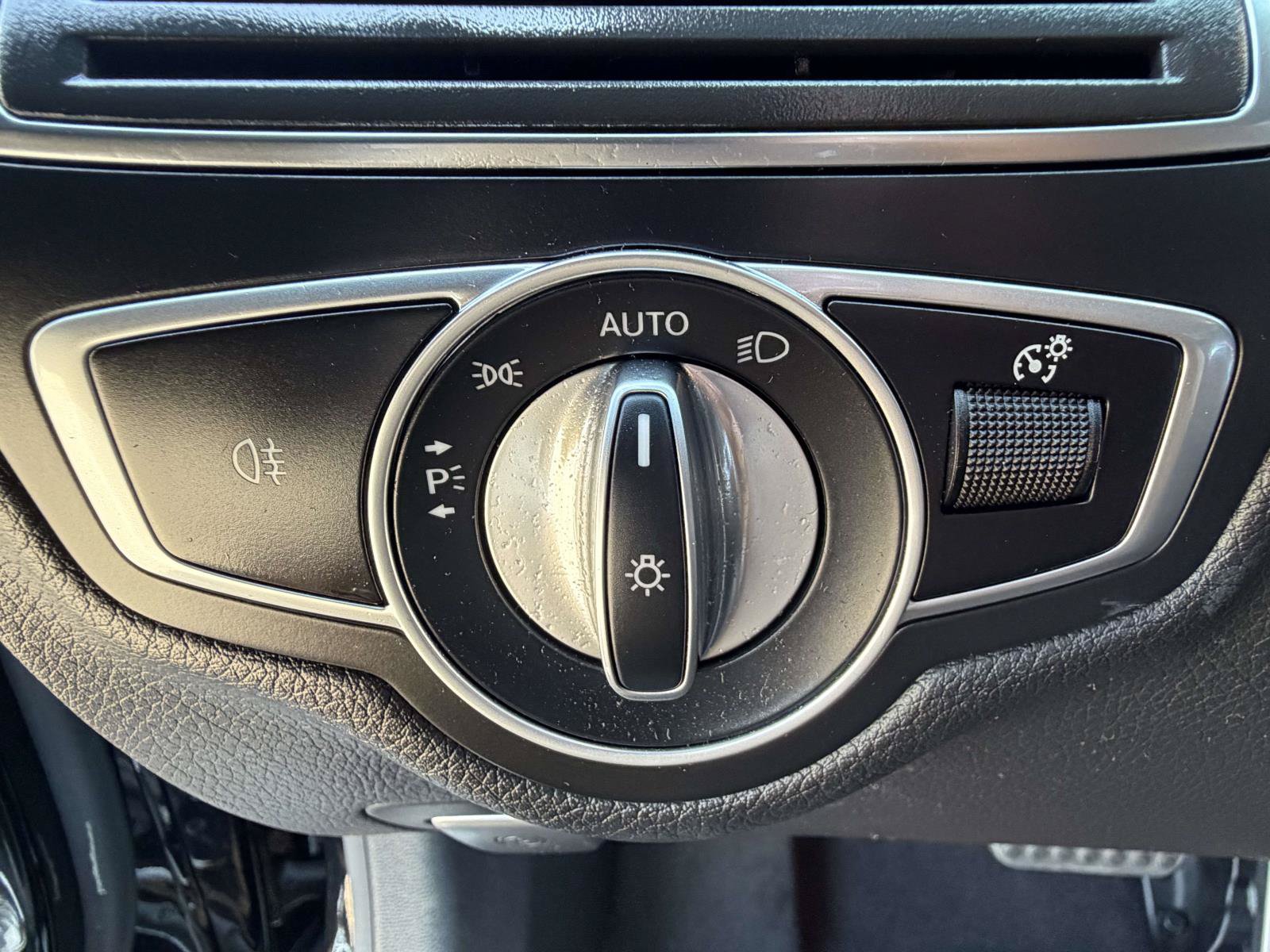 Used 2022 Mercedes-Benz C 300 Cabriolet w/ AMG Line image 20