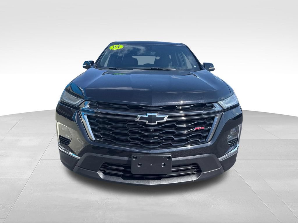Used 2023 Chevrolet Traverse RS w/ LPO, Floor Liner Package AWD/4WD image 9