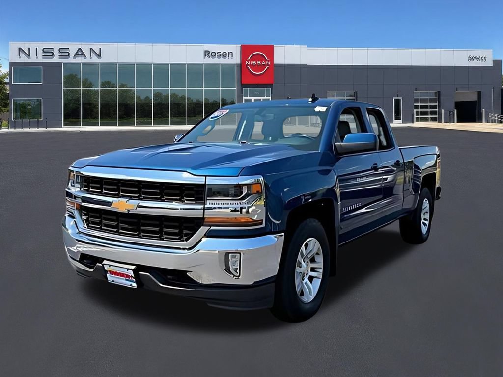 Used 2017 Chevrolet Silverado 1500 LT w/ All Star Edition AWD/4WD image 6