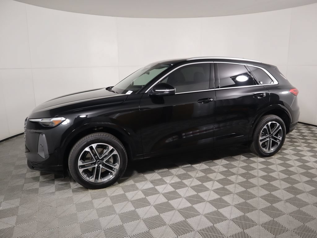 Used 2025 Audi Q5 Premium w/ Premium Plus AWD/4WD image 8