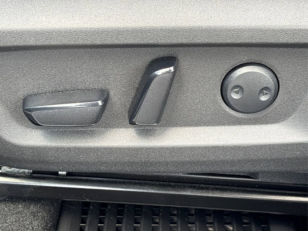 Certified 2023 Nissan Rogue SV image 37