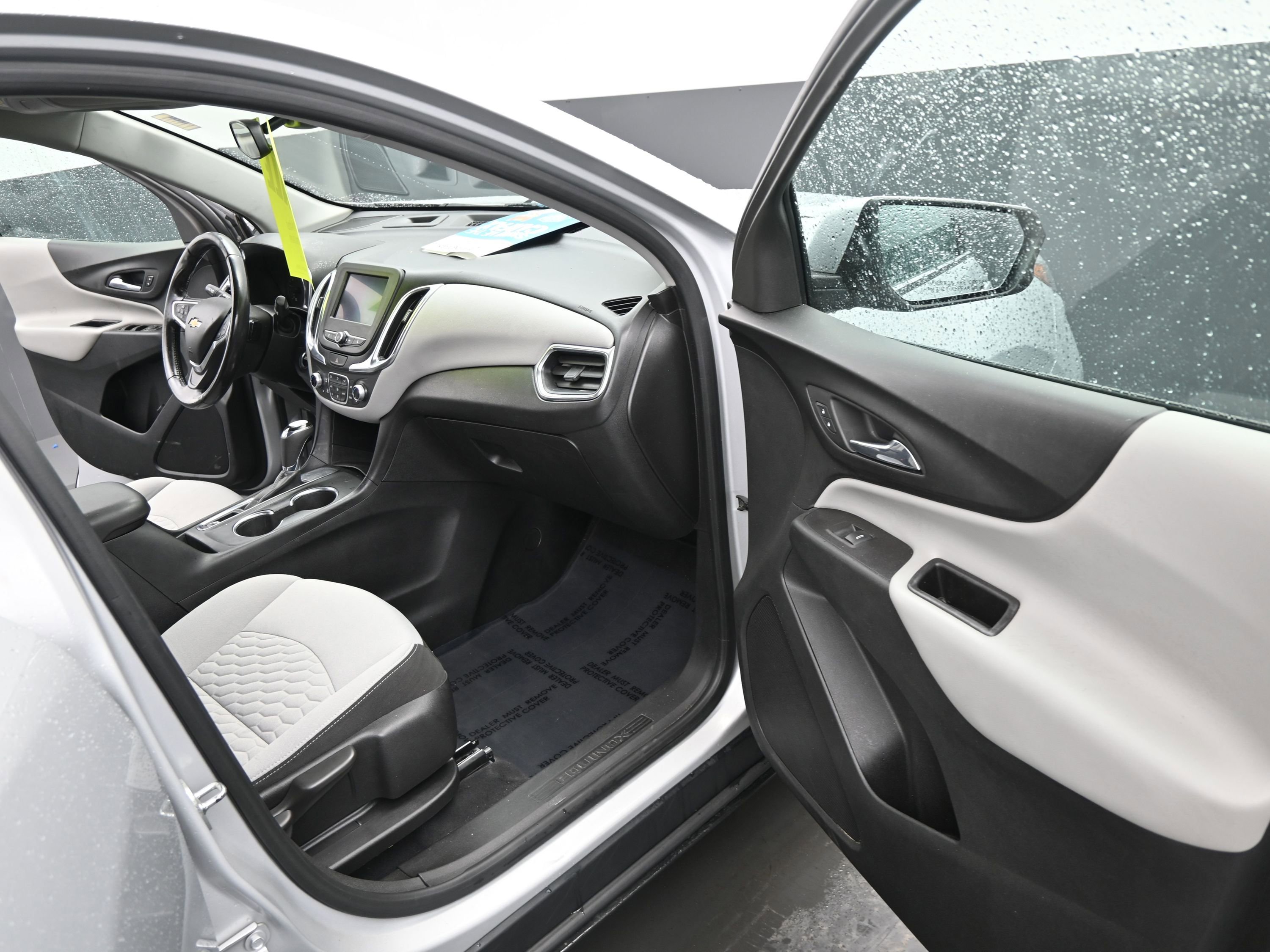 Used 2020 Chevrolet Equinox LT image 22