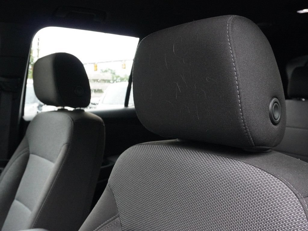 Used 2023 Chevrolet Traverse LT AWD/4WD image 29