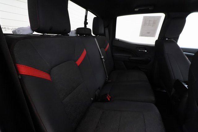 Used 2024 Chevrolet Colorado Z71 w/ Z71 Convenience Package 2 image 18