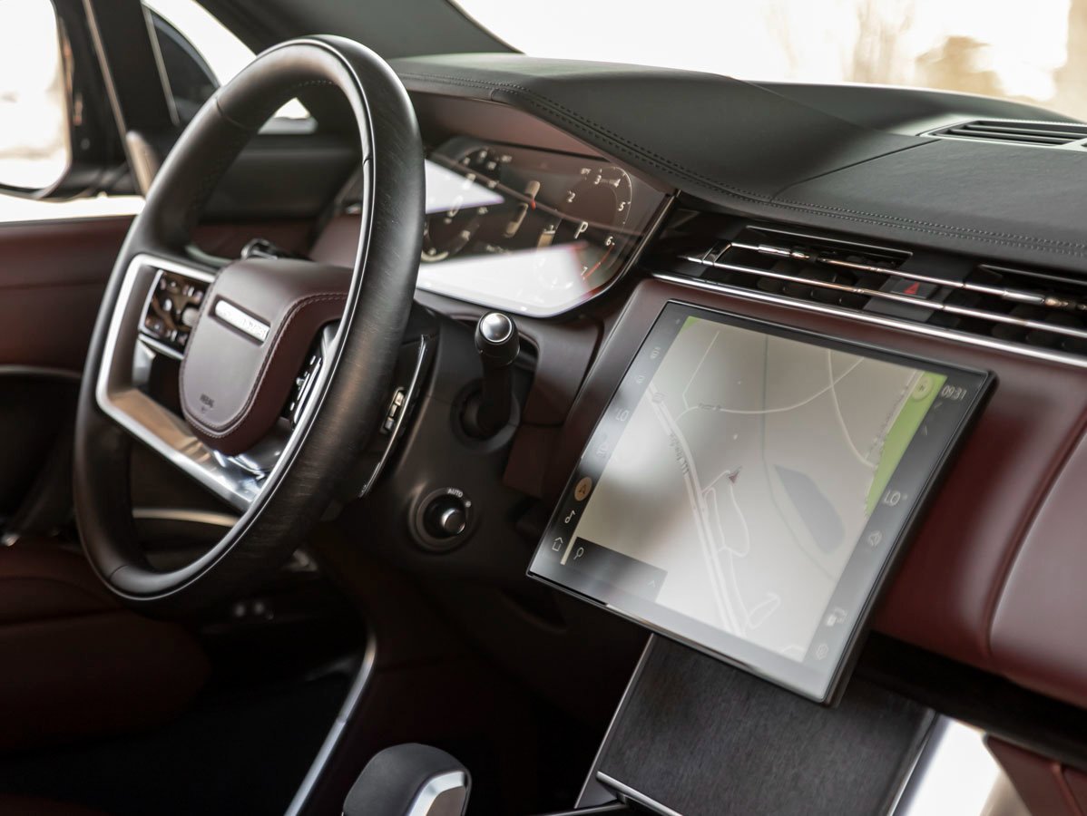 New 2025 Land Rover Range Rover SE image 30