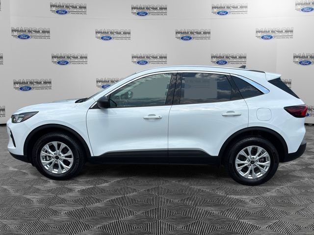 Used 2023 Ford Escape Active AWD/4WD image 2