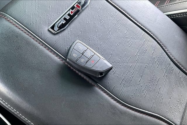 Used 2025 GMC Sierra 2500 AT4X AWD/4WD image 33